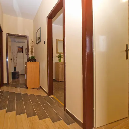 Luciano 1540 Πούλα