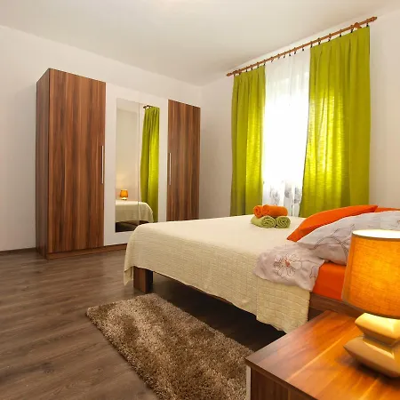 Appartement Luciano 1540 Pula