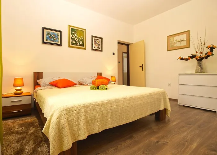 Luciano 1540 Apartment Pula